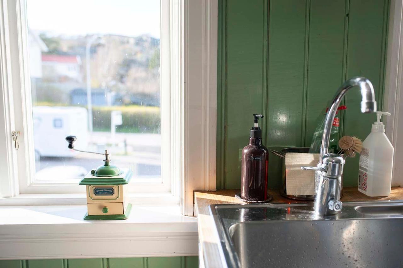 Praestgardens Pensionat Mollosund Bagian luar foto